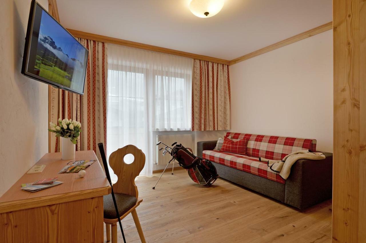 Hotel Ritterhof Елльмау Екстер'єр фото