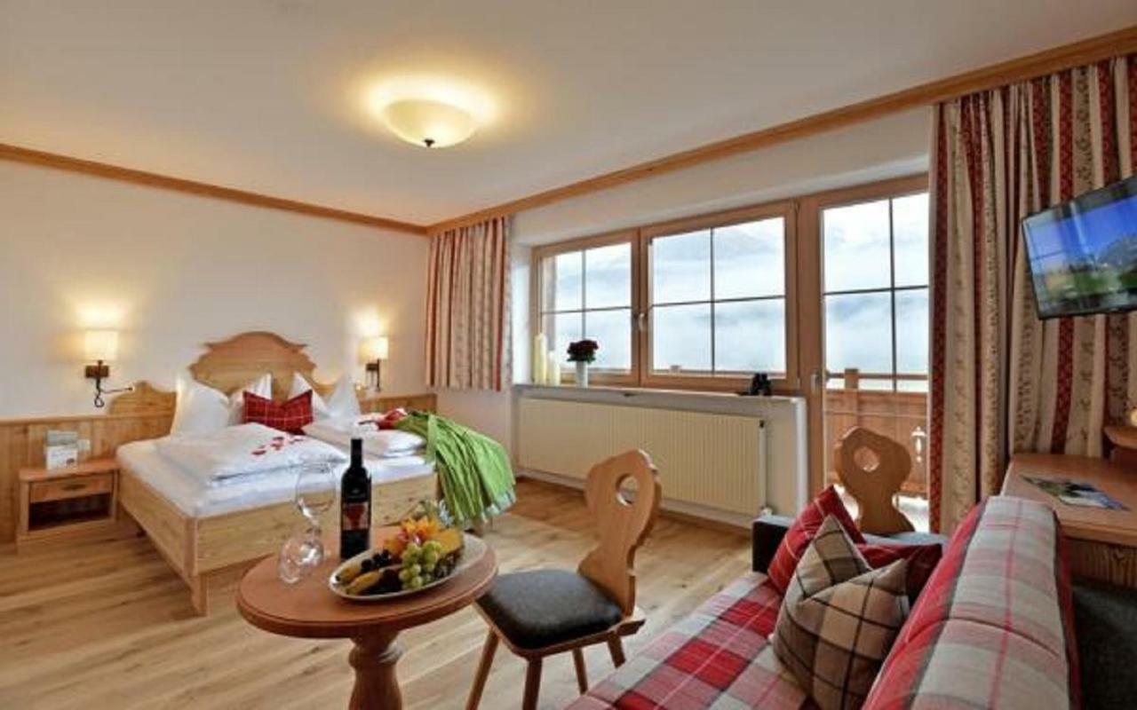 Hotel Ritterhof Елльмау Екстер'єр фото
